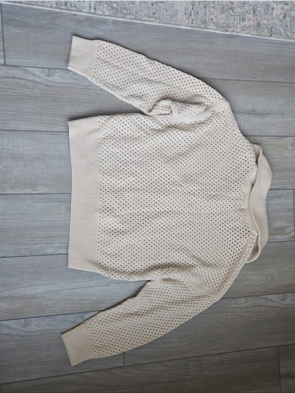 Varley Sweater - Picture 10 of 12